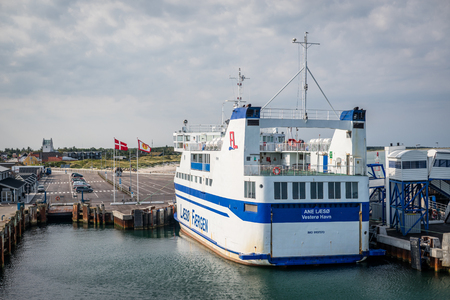 LÃSÃ, DENMARK - AUGUST 16 - 2015: Ferry in the harbor of LÃ¦sÃ¸ in Denmarkのeditorial素材