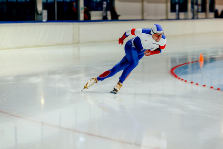 Chelyabinsk, Russia - November 14, 2017: leader race man athlete speed skater during Cup in speed skatingのeditorial素材