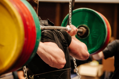 powerlifter approach exercise squat in competition powerlifting