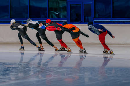 group skating athletes run to speed skatingの写真素材