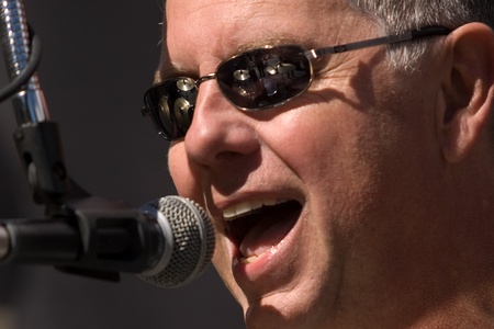 London, Canada - September 14, 2011: Yuri Pool and his tribute band "The McCartney Years" played a free concert over the lunch hour in downtown London. The band has played other free public events the most notable being a re-creation of the famous Beatlesのeditorial素材