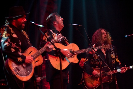 Hamilton Ontario, Canada - November 19, 2011. From left to right Colin Linden, Stephen Fearing and Tom Wilson of Blackie and the Rodeo Kings performs at the 2011 Hamilton Music Awards Gala held at Mohawk College. のeditorial素材