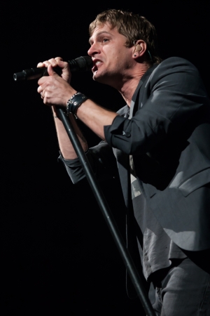 Rob Thomas, lead singer of the rock band Matchbox 20 performs at Budweiser Gardens on August 25, 2013 in London Ontario, Canada. The performance was part of their 2013 concert tour along with fellow 1990s sensation GooGoo Dolls.のeditorial素材