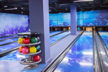 Defocused activity bowling girl background.の写真素材