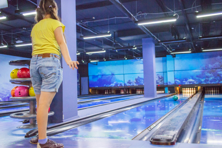 Defocused activity bowling girl sport blur background.の写真素材