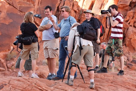 LAS VEGAS - AUG 31: NAPP (National Association of Photoshop Professionals) photo safari with Joe McNally. Aug 31, 2010 Valley of Fire, Nevada.のeditorial素材