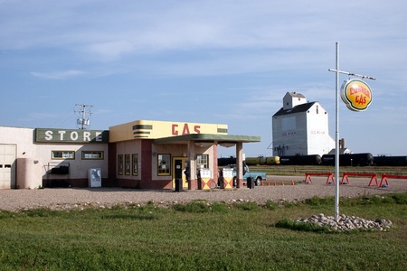 ROULEAU, SASKATCHEWAN: The outdoor filming location for the TV sitcom 'Corner Gas' on August 3rd, 2006 in Rouleau, Saskatchewan, Canada.のeditorial素材