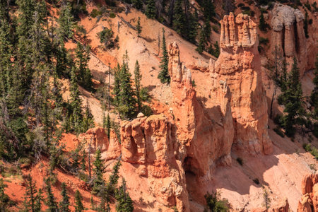 Bryce Canyon National Park is located in southwestern Utah in the United States and is distinctive due to its geological structures, called hoodoos, formed from wind, water, and ice erosion of the river and lakebed sedimentary rocks.の写真素材