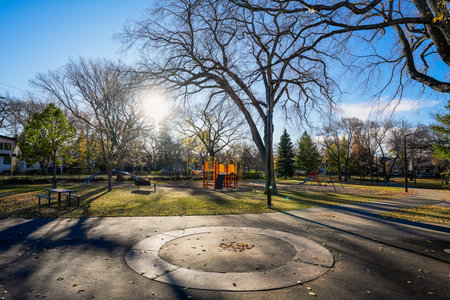 Buena Vista Park, Saskatoon, highlighting trails, the park, and community surroundings.の写真素材