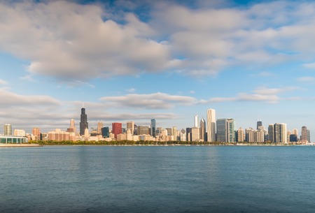 Clouds over morning Chicago downtownのeditorial素材