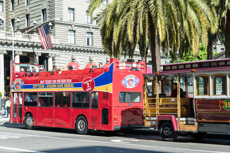 Tour buses at Union Square in San Franciscoのeditorial素材