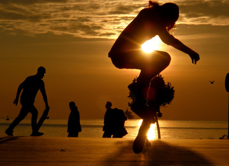 Sunset skatingの写真素材