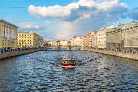 SAINT PETERSBURG, RUSSIA - APRIL, 2016: the Fontanka River. Saint-Petersburg. Lomonosov bridgeのeditorial素材