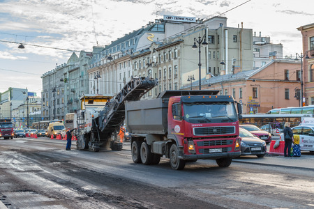 RUSSIA, SAINT-PETERSBURG, - September, 2016: St. Petersburg. Ligovsky Prospekt. Road repairのeditorial素材
