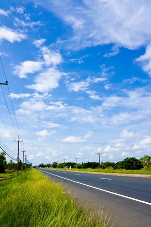  road grass and skyの写真素材