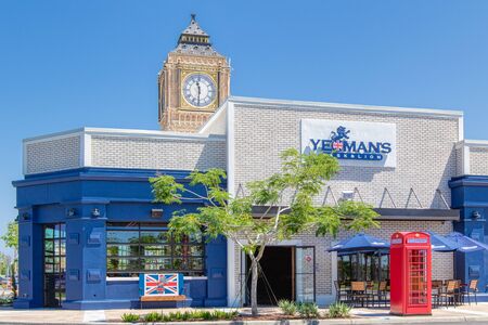 Yeoman's Cask & Lion in Kissimmee, Florida.  A British pub and restaurant located at Sunset Walk shopping area near Margaritaville Orlando Resort.のeditorial素材