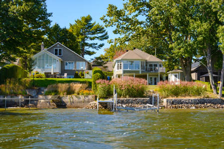 A view of the waterfront homes along the Potomac River.の写真素材