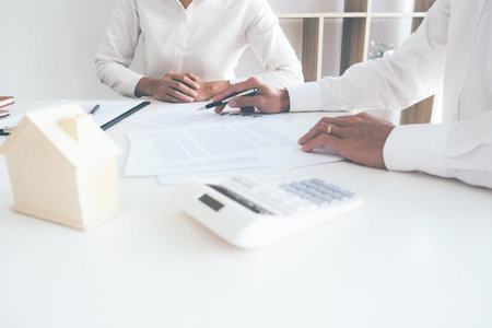 Real estate broker residential house and car rent listing contract