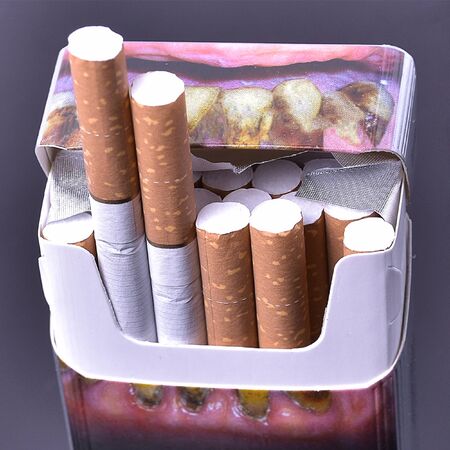 tobacco use is a bad habit that leads to poor health and illness..のeditorial素材
