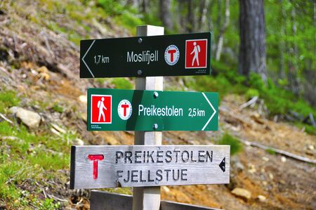 LYSEFJORD-NORWAY, 05JUNE-2017    tourists in preikestolen or pulpit in Norway on a day with cloudsclimb to the prektestolen or pulpit in Norwayclimb to the prektestolen or pulpit in Norwayのeditorial素材