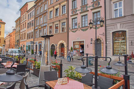 POLAND, WARSAW-SEPTEMBER 17,2019 Views of the city of Poland with its streets, its people and its squaresのeditorial素材