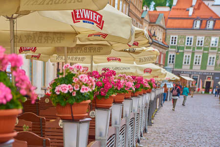 POLAND, WARSAW-SEPTEMBER 17,2019 Views of the city of Poland with its streets, its people and its squaresのeditorial素材