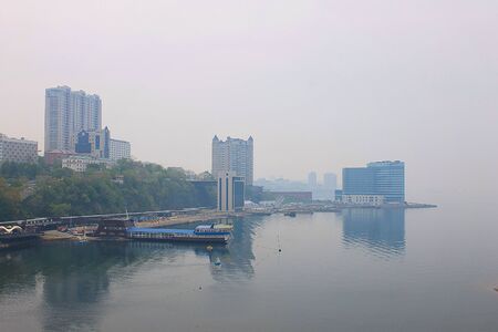 Photo which shows a panorama of the city's waterfront.の写真素材