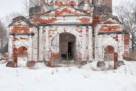 door in abandoned church, entrance to abandoned templeの写真素材