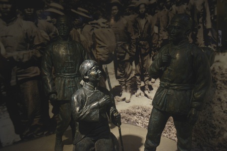Sculptures at a museum in Shandong, Chinaのeditorial素材