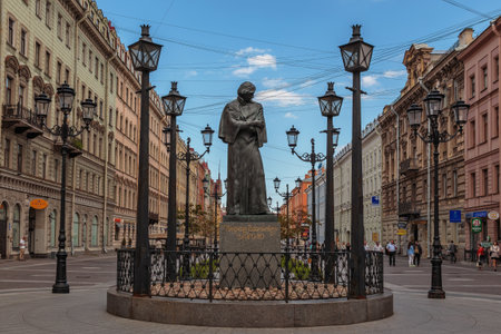 SAINT-PETERSBURG, RUSSIA 2015: The Monument To N.V. Gogol on Malaya Konyushennaya street. St. Petersburgのeditorial素材