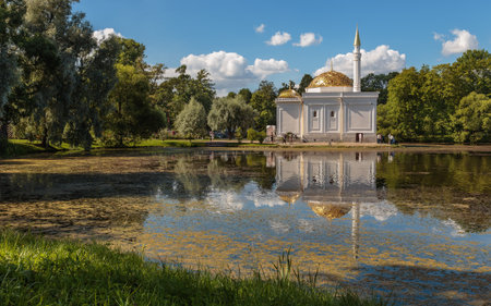 The Great  Palace of Tsarskoye Selo the Catherine Palace Chapel Church of the Resurrection. Pushkin near St.Petersburg, Russia parkのeditorial素材