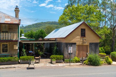 Wollombi, NSW, Australia- December 18, 2017 : Street view of historical old village of Wollombi, in the Hunter Region of New South Wales, Australia.のeditorial素材