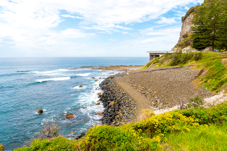 Coalcliff, NSW, Australia-April 2, 2018: View over the 665 metre long Sea Cliff Bridge, an iconic balanced cantilever bridge along the scenic Grand Pacific Drive in Coalcliff, NSW, Australiaのeditorial素材