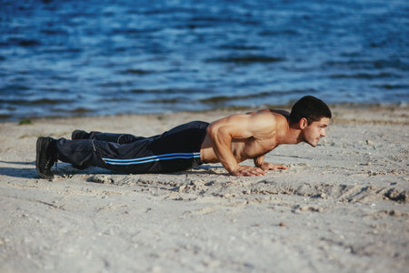 Strong attractive runner