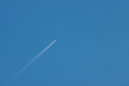 saereo with wake in the blue sky