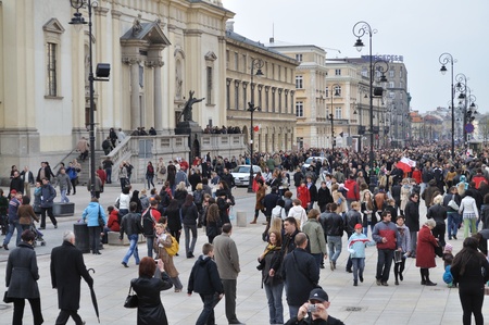 Warsaw, Poland - April 11, 2010 - Warsaw street on the day after of the plane crash, that killed Polish president, Lech Kaczynski.のeditorial素材