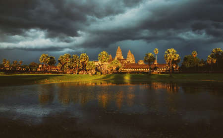 Angkor Wat temple before sunsetのeditorial素材