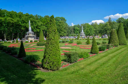 Petergof, Russia-June 29,2017: The upper garden of Peterhof, built on the model of a French park, has the shape of an elongated rectangle. The Peterhof is included in the UNESCO's World Heritage Listのeditorial素材