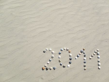 2011 made of mussels on a beachの写真素材