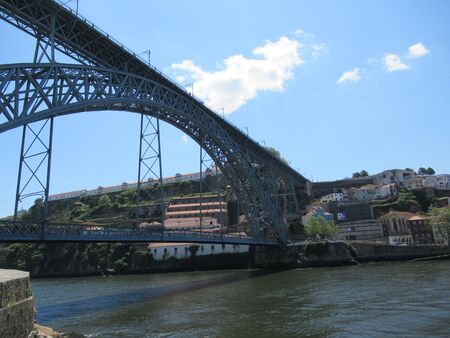 Luis I Bridge across the River Douro, Porto, Portugalの写真素材