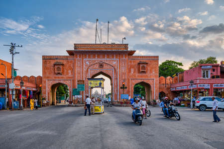 Jaipur, Rajasthan / India - September 28, 2019: Man Gate, popularly called New Gate, one of the original seven gates of the walled city of Jaipur Pink city in Rajasthan, Indiaのeditorial素材