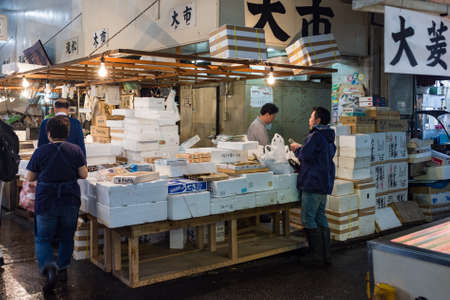 Tokyo / Japan - October 21, 2017: Tsukiji fish market in Tokyo, largest wholesale fish and seafood market in the world, handling over 2,000 tons of marine products per dayのeditorial素材