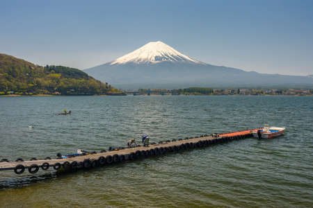Kawaguchiko, Yamanashi Prefecture / Japan - April 21, 2018: Scenic view of Mount Fuji and Lake Kawaguchi (Kawaguchiko) in Japanのeditorial素材