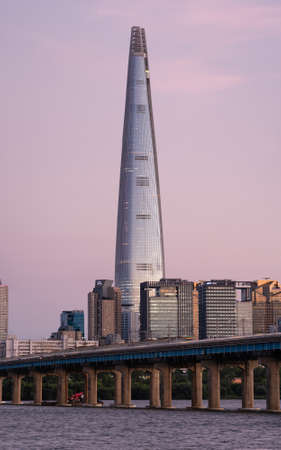 Sunset view of Lotte World Tower skyscraper in Seoul South Korea on September 15 2021のeditorial素材