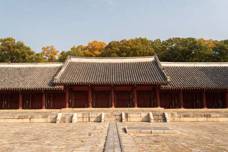 Jongmyo Confucian shrine dedicated to deceased kings and queens of the Korean Joseon Dynasty in Seoul, South Koreaのeditorial素材