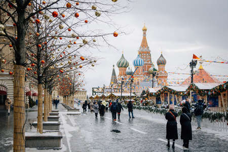 Moscow, Russia, Red Square: Bright New Year and Christmas fairのeditorial素材