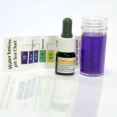 Alkaline water test ph reagent with purple colorの写真素材