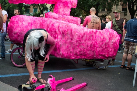 BOLOGNA,ITALY-JUNE 9 2012-Preparations for the gay pride bologna June 9, 2012のeditorial素材