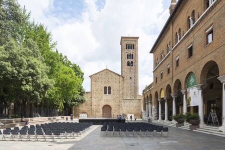 Ravenna,Italy-august 21,2015:front view of the Sanint Francis church in Ravenna-Italy,during a cloudy day .のeditorial素材