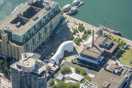 Toronto,Canada-august 2,2015:view of Toronto  from the top of the Cn tower during a sunny day.のeditorial素材